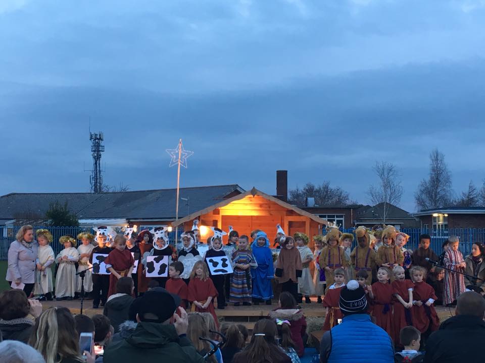 Reception Nativity, Choir & Christingle evening